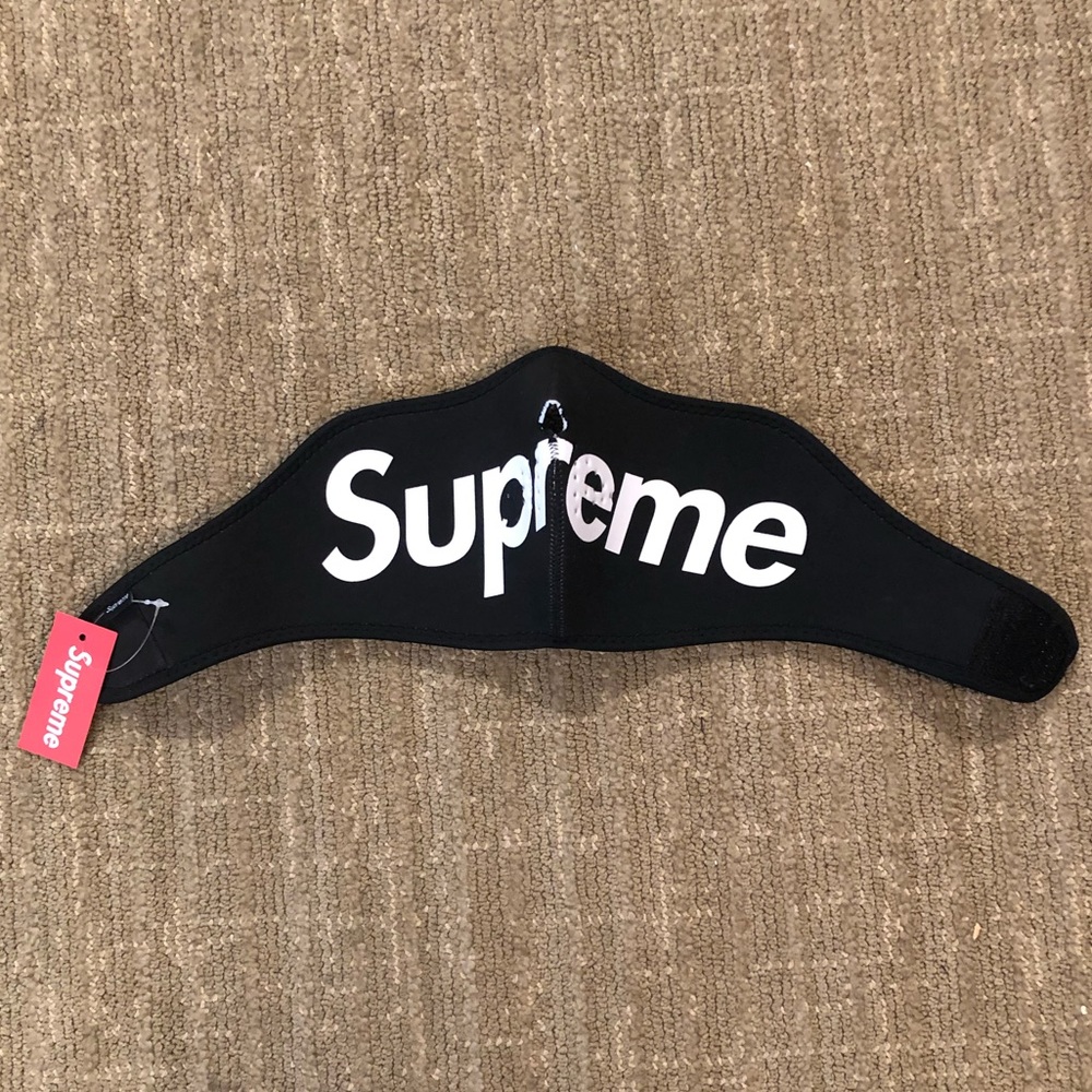 Supreme face mask